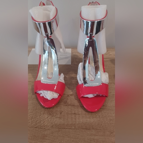 BCBG passion patent heels - Picture 4 of 8